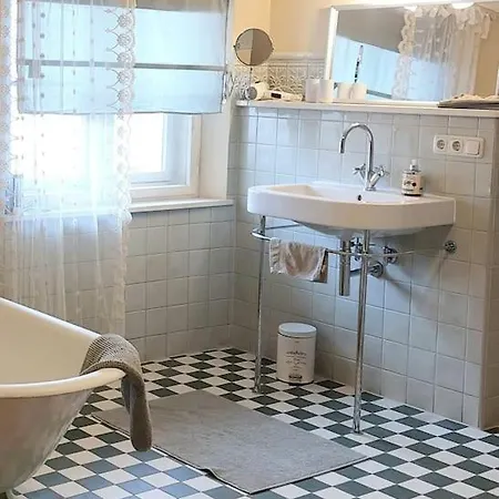 Apartment 30qm Studio Rosenheimer Innenstadt *